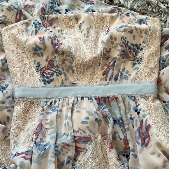 NEW BCBGMaxAzria “Elle” DewCombo Strapless Maxi Gown
Size 0 - Picture 11 of 15